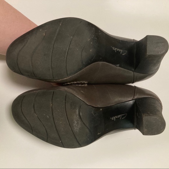 ❄️ Clark’s Bendables Two tone leather loafer heel - Picture 7 of 8